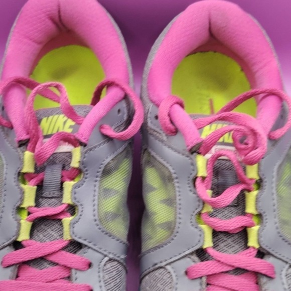 Nike dual fusion running shoes women's 9.5 size . - Picture 5 of 8